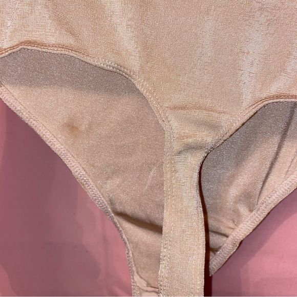 Taupe ‘Thats Hot’ Bodysuit Small Longsleeve White Cream Off Shoulder Free People - Picture 8 of 16